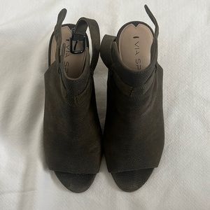 Via Spiga Fabrizie Olive open toe bootie